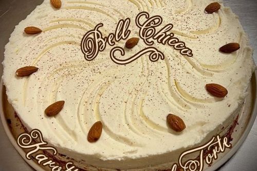 Möhren-Mandel-Torte    mit  Frischkäse-Frosting (Glutenfrei) ø 26 cm / 12 Stück   auf Bestellung 